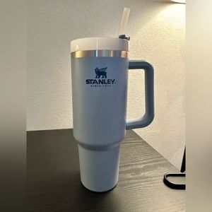 Stanley 40oz Quencher